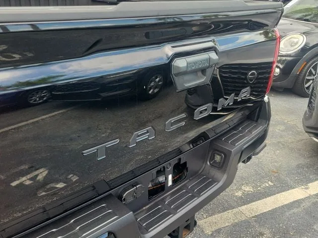 2024 Toyota Tacoma TRD Sport photo 5