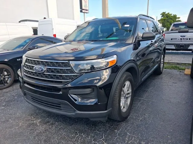2024 Ford Explorer XLT photo 3