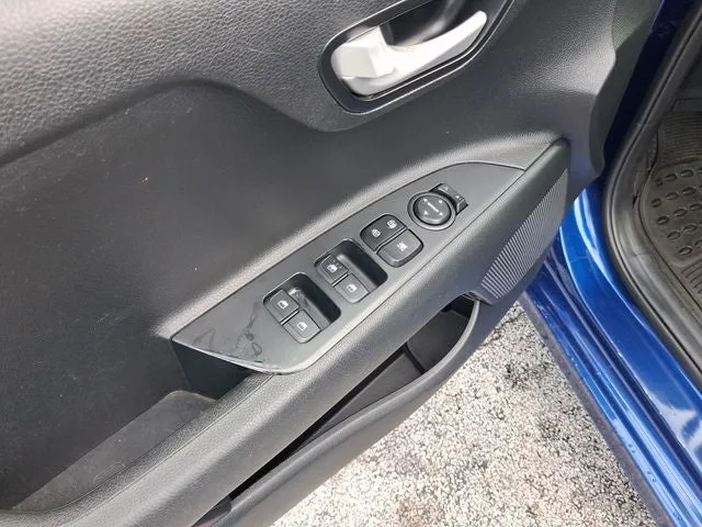 2018 Kia Rio S photo 14