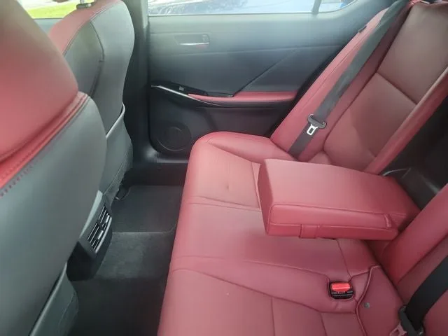 2025 Lexus IS 300 photo 11