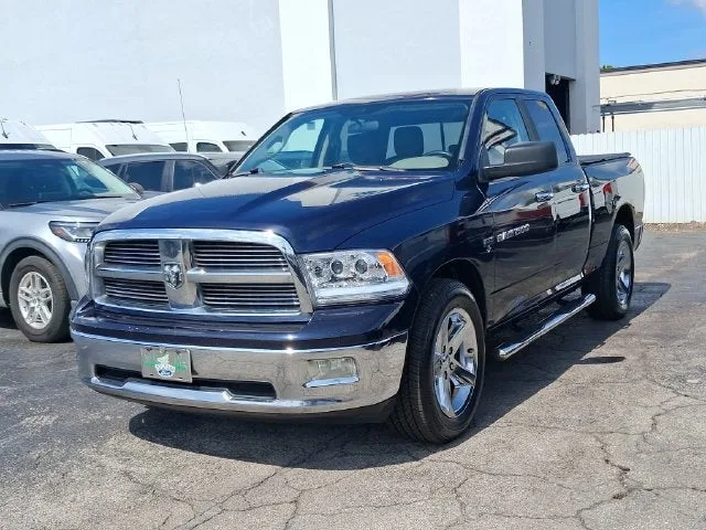2012 RAM 1500 Big Horn photo 2