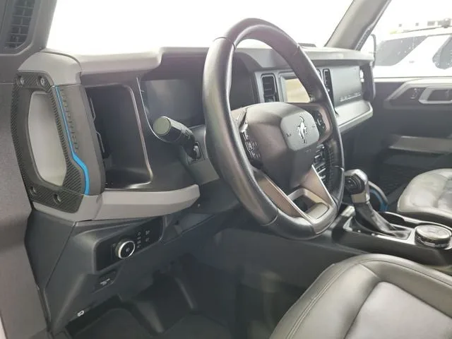 2023 Ford Bronco Black Diamond photo 10