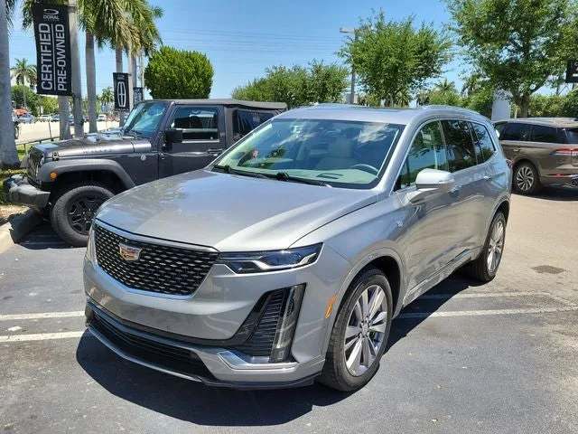 2023 Cadillac XT6 Premium Luxury photo 3