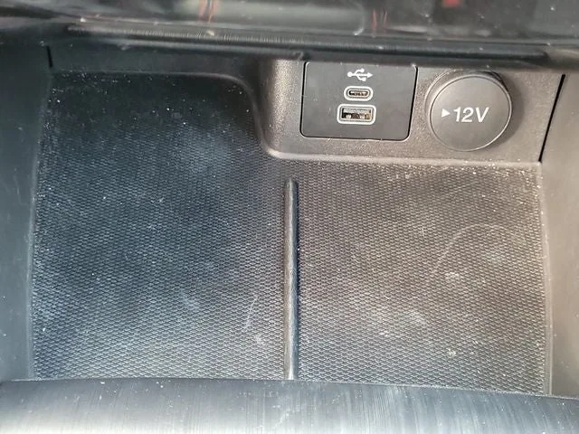 2024 Ford Escape ST-Line photo 25