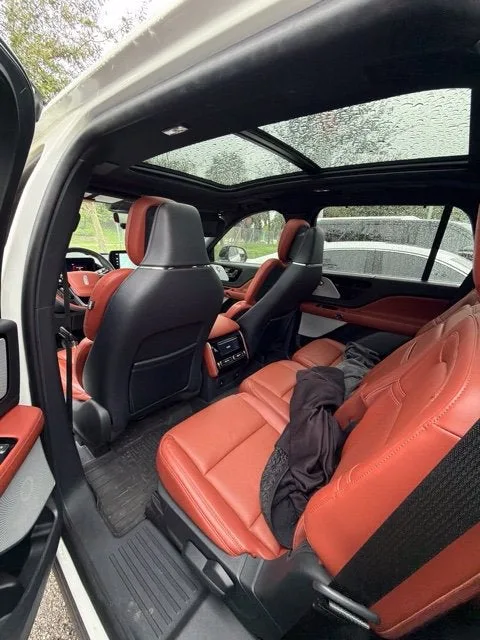 2025 Lincoln Aviator Reserve Premium photo 15