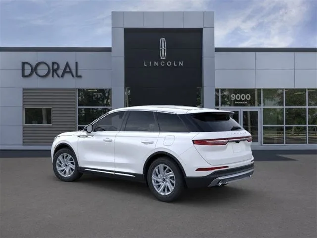 2024 Lincoln Corsair Premiere photo 4