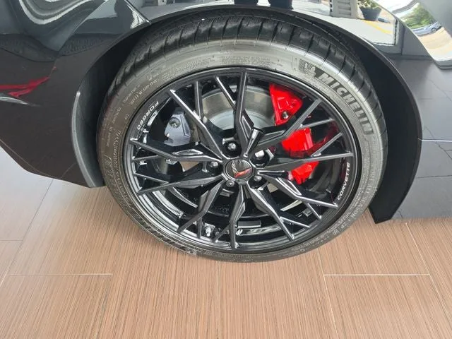 2025 Chevrolet Corvette Stingray 2LT photo 5