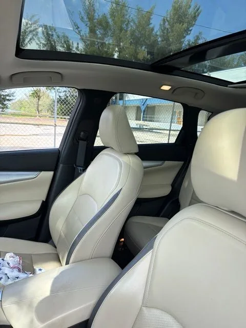 2019 INFINITI QX50 ESSENTIAL photo 4