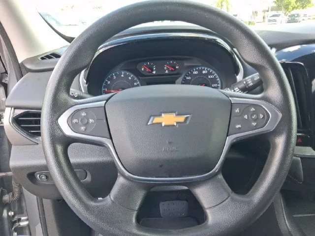 2021 Chevrolet Traverse LS photo 15