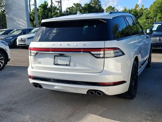 2023 Lincoln Aviator Reserve Premium photo 4