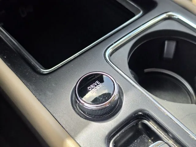 2024 Lincoln Corsair Premiere photo 25