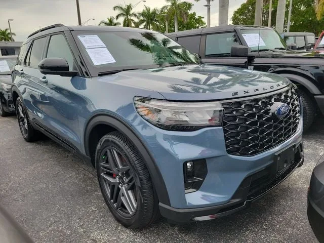 2026 Ford Explorer ST photo 2