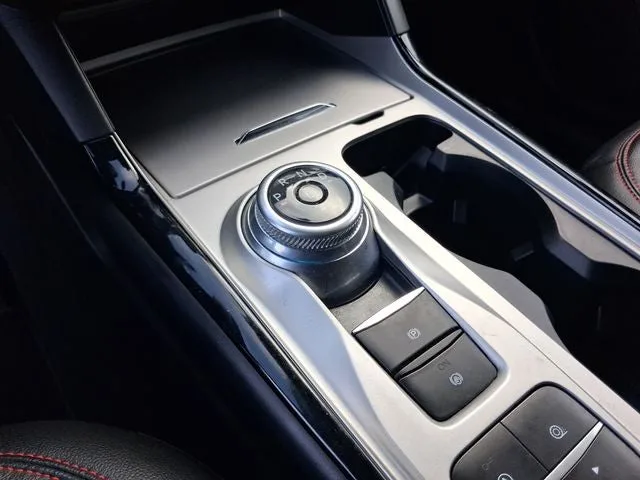 2024 Ford Explorer ST-Line photo 20