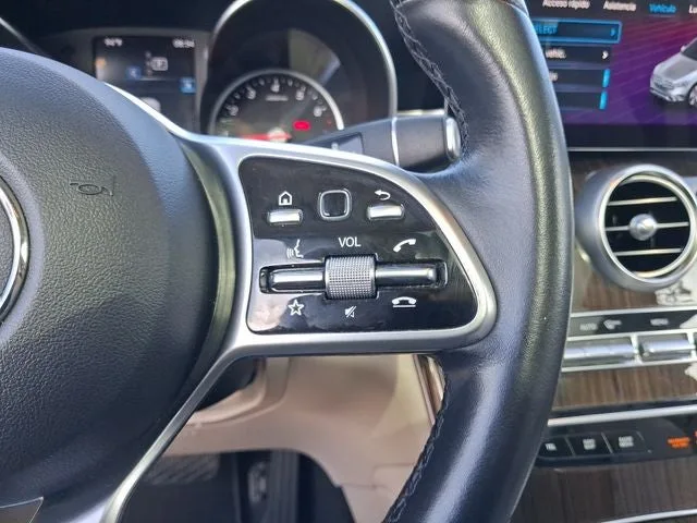 2022 Mercedes-Benz GLC GLC 300 photo 19
