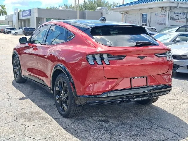 2023 Ford Mustang Mach-E Premium photo 3