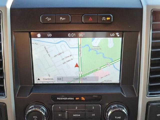2019 Ford F-150 Lariat photo 25
