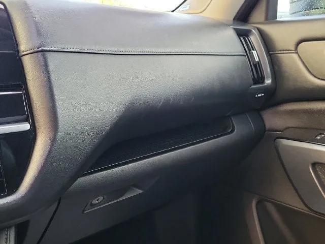2022 Nissan Pathfinder SL photo 27