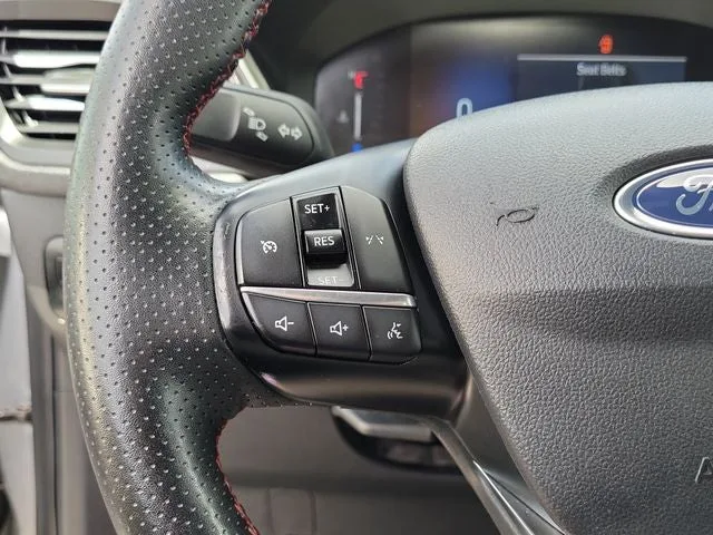 2024 Ford Escape ST-Line photo 20