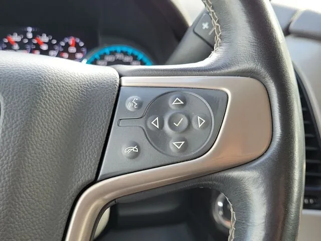 2020 GMC Yukon Denali photo 27
