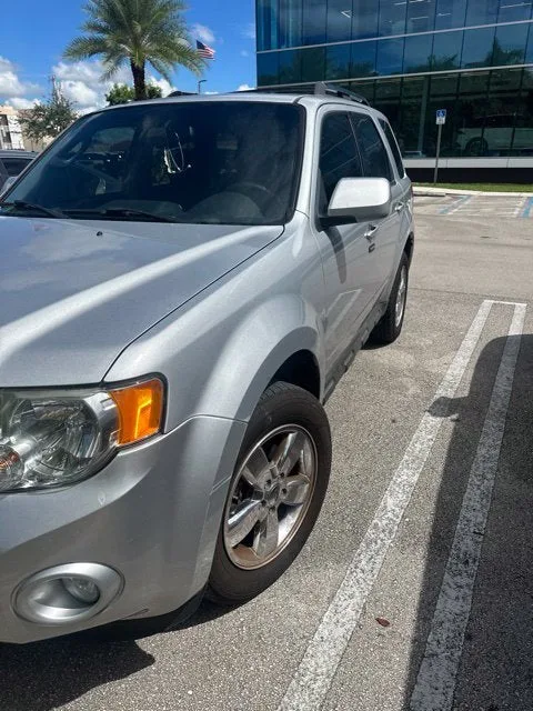 2012 Ford Escape Limited photo 2