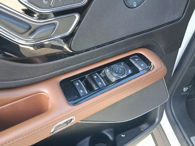 2023 Lincoln Aviator Reserve Premium photo 15