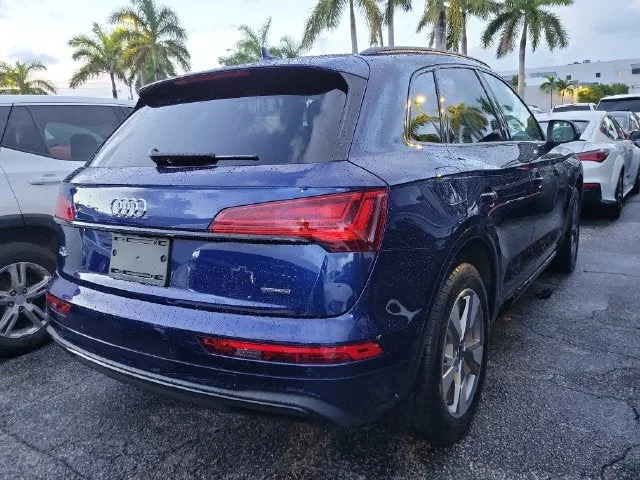 2025 Audi Q5 40 Premium quattro photo 3