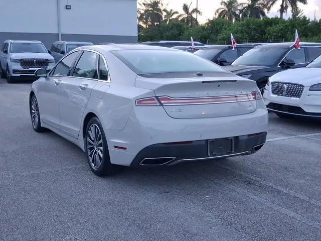 2019 Lincoln MKZ Reserve photo 3