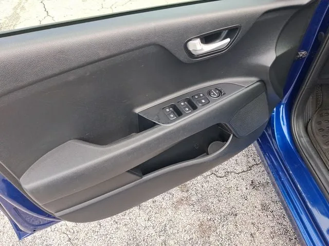 2018 Kia Rio S photo 13