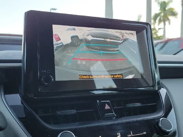 2025 Toyota Corolla Cross L photo 21