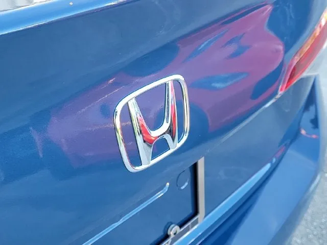 2025 Honda Civic LX photo 8
