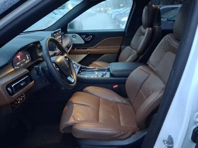 2024 Lincoln Aviator Reserve Premium photo 10