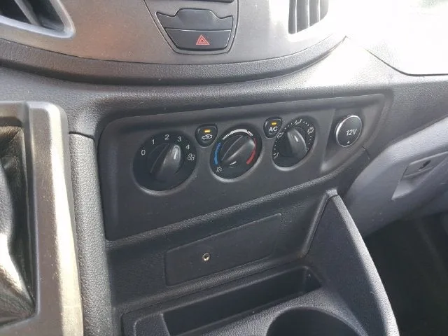 2019 Ford Transit-250 Base photo 15