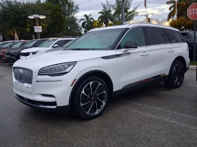 2024 Lincoln Aviator Reserve Premium photo 2