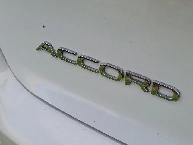 2024 Honda Accord Hybrid Touring photo 6