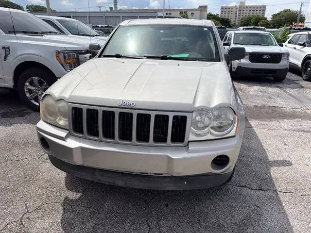 2007 Jeep Grand Cherokee Laredo photo 2