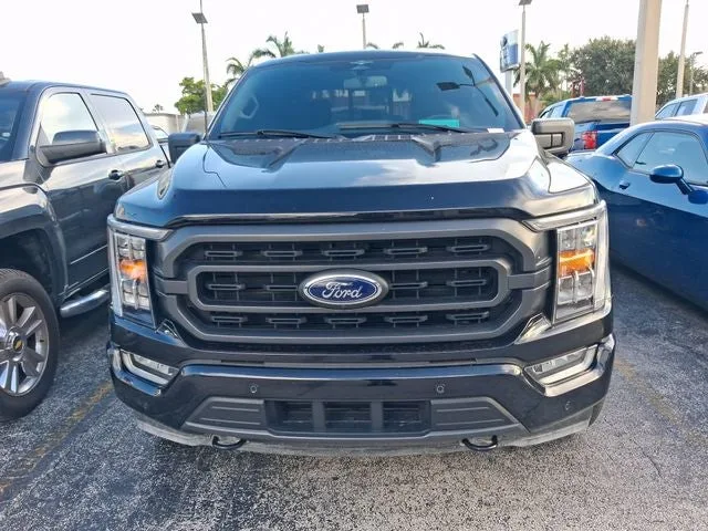 2023 Ford F-150 XLT photo 2