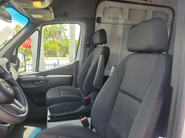 2023 Mercedes-Benz Sprinter 2500 Cargo 170 WB High Roof photo 15