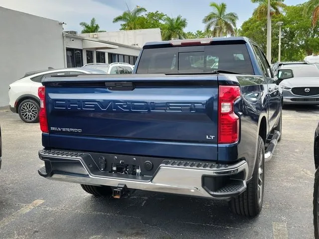 2020 Chevrolet Silverado 1500 LT photo 3
