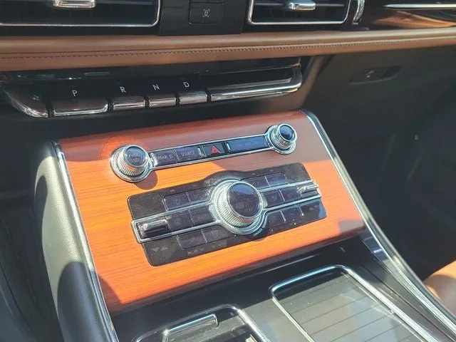 2023 Lincoln Aviator Reserve Premium photo 30