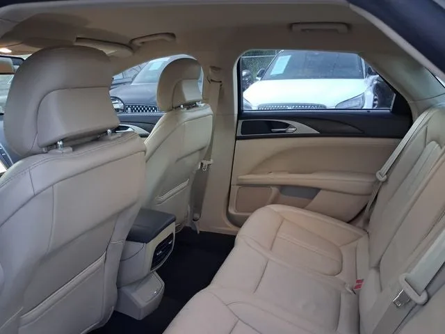 2019 Lincoln MKZ Reserve photo 5