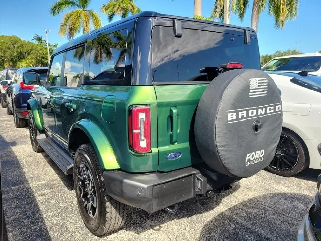 2025 Ford Bronco Outer Banks photo 4