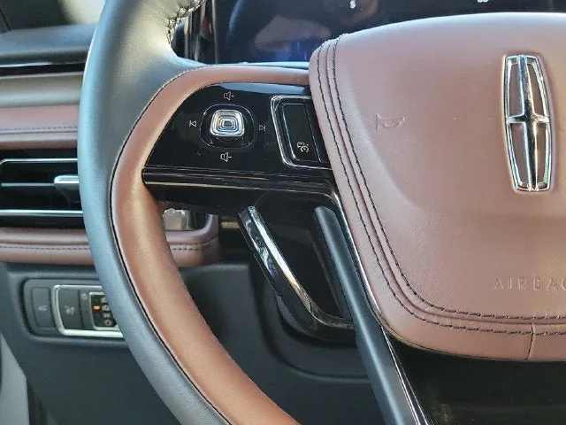 2025 Lincoln Aviator Reserve Premium photo 24