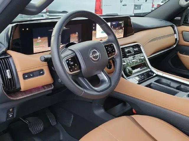 2025 Nissan Armada SL photo 7