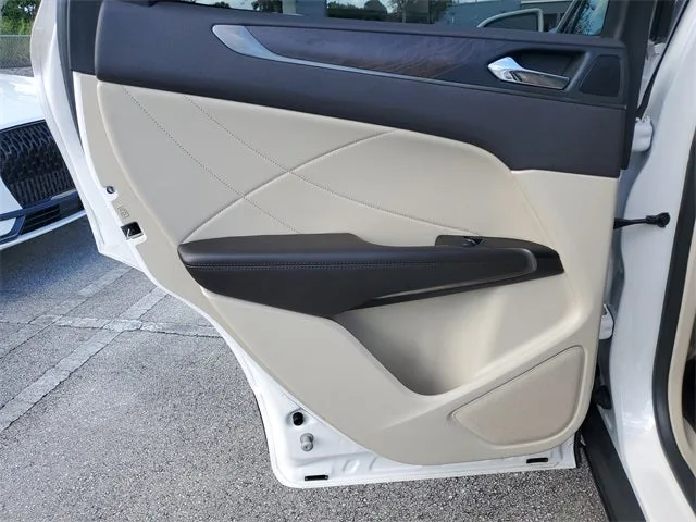 2019 Lincoln MKC Reserve photo 12