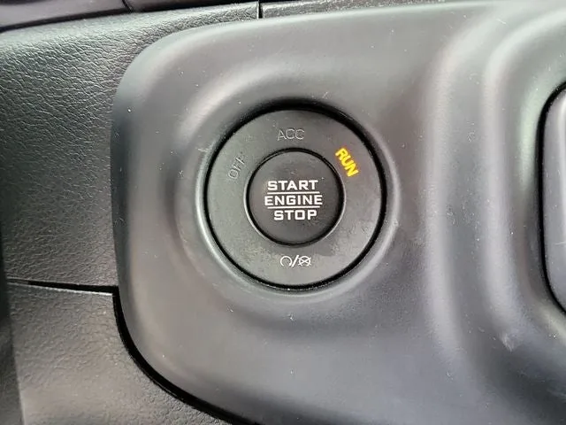 2020 Jeep Wrangler Unlimited Sport photo 28