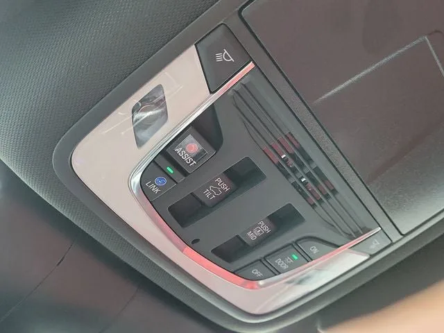 2023 Acura RDX A-Spec Package SH-AWD photo 31