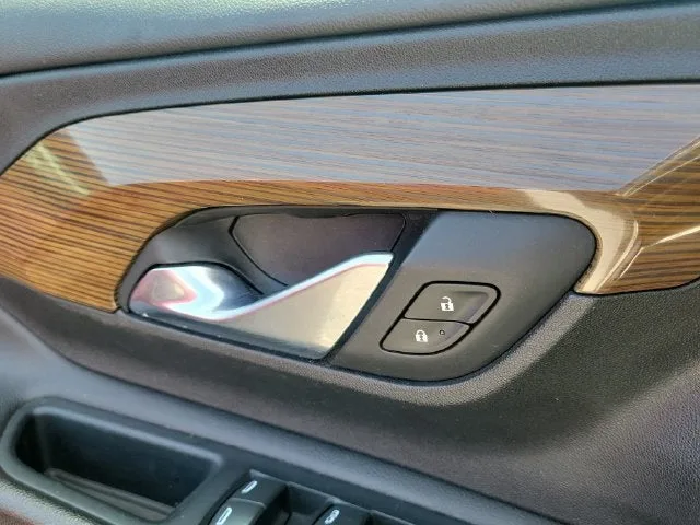 2020 GMC Terrain SLE photo 14
