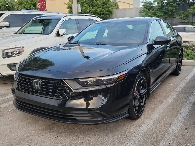 2023 Honda Accord Hybrid Sport photo 3