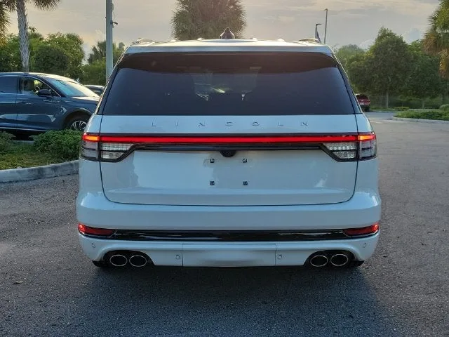 2025 Lincoln Aviator Reserve Premium photo 5