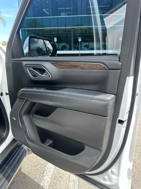 2021 Chevrolet Tahoe Premier photo 6